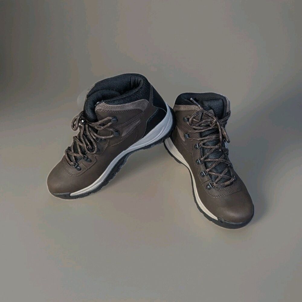 Columbia Women’s Newton Ridge™ Plus Waterproof Hiking Boot 10.5